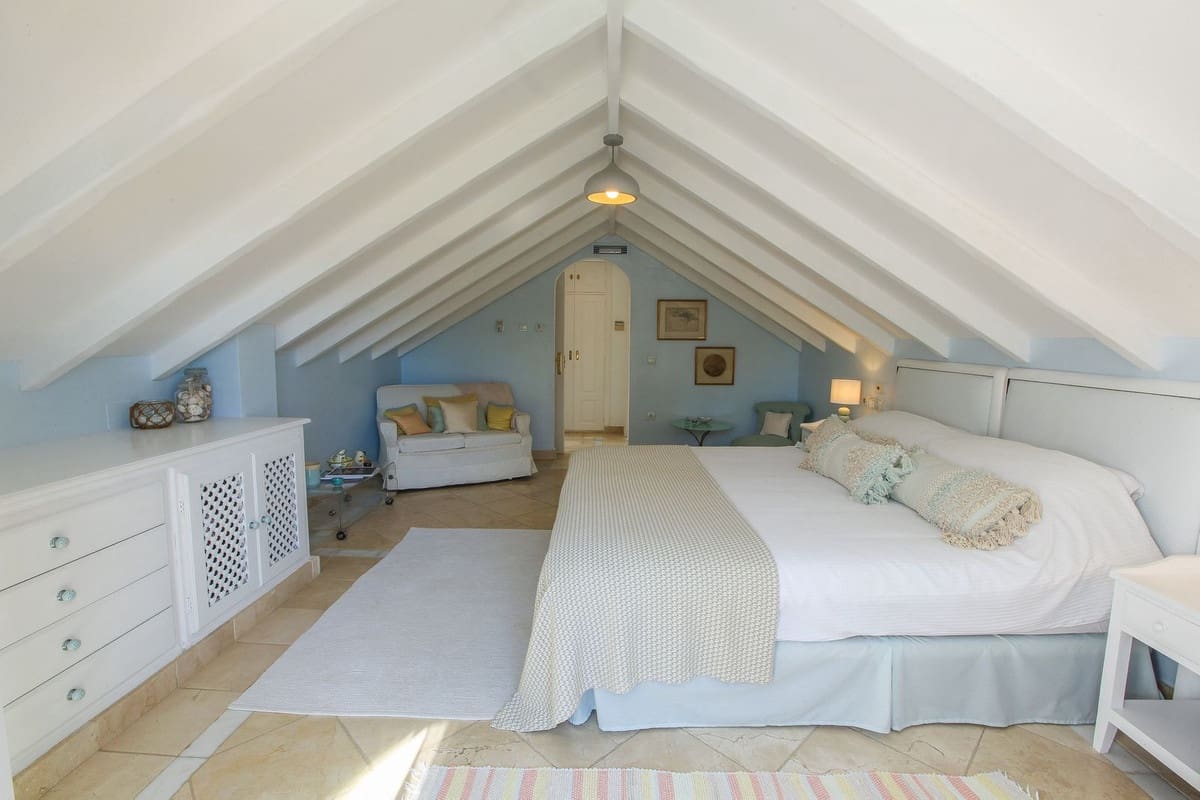 7 soverom Villa til salgs i Sotogrande med garasje - € 1 700 000 (Ref: 9317067)