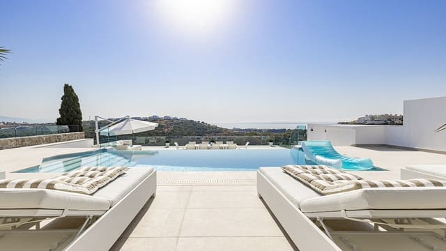 5 soveværelse Villa til salg i Casares - € 1.675.000 (Ref: 9317068)