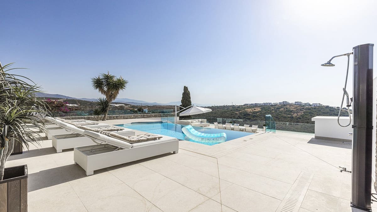 Chalet de 5 habitaciones en Casares en venta - 1.675.000 € (Ref: 9317068)