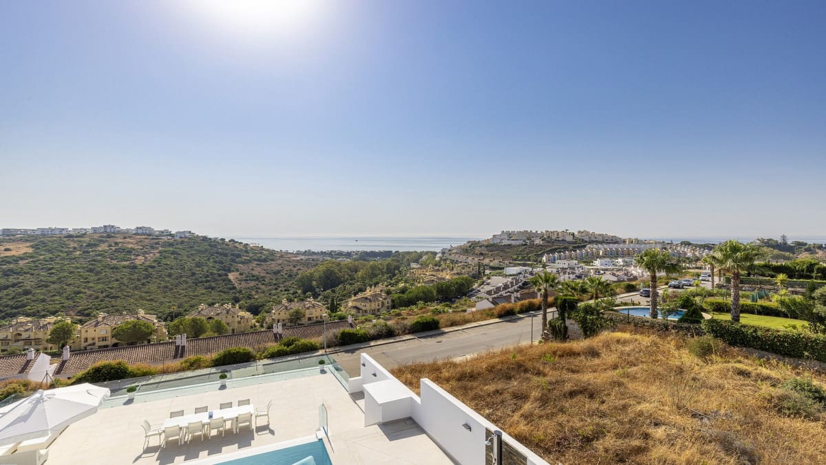 Chalet de 5 habitaciones en Casares en venta - 1.675.000 € (Ref: 9317068)