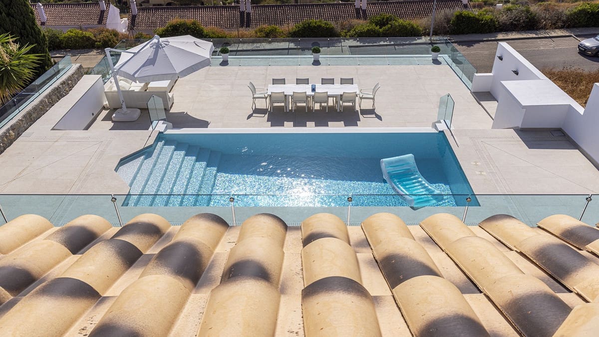 Chalet de 5 habitaciones en Casares en venta - 1.675.000 € (Ref: 9317068)