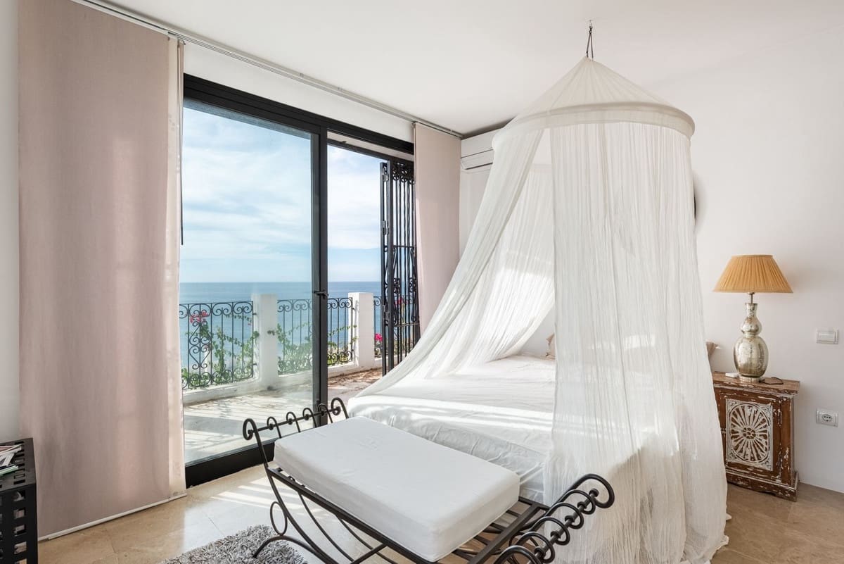 3 makuuhuone Huvila myytävänä paikassa Manilva mukana 
autotalli - 1 495 000 € (Ref: 9317071)