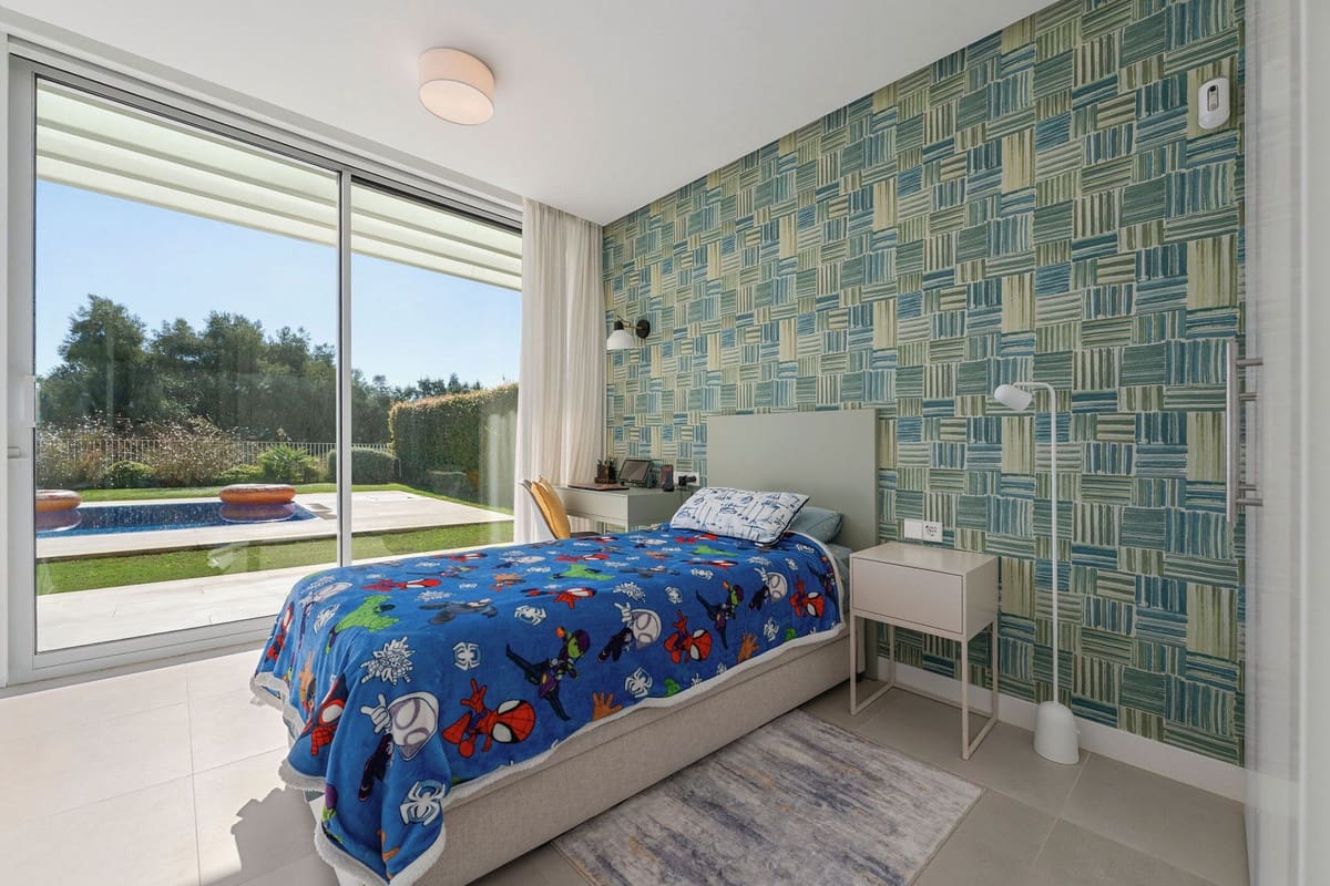 5 sypialnia Willa na sprzedaż w Sotogrande - 1 495 000 € (Ref: 9317072)