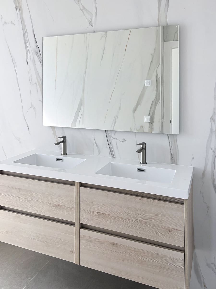 4 bedroom Villa for sale in Manilva - € 1,395,000 (Ref: 9317073)