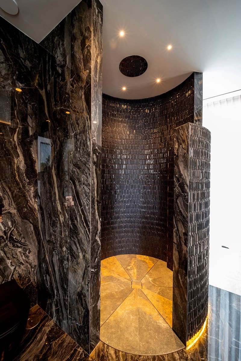 6 slaapkamer Villa te koop in El Paraiso met garage - € 6.800.000 (Ref: 9325763)