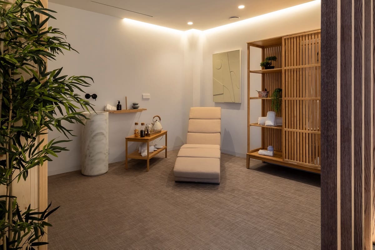 6 sypialnia Willa na sprzedaż w El Paraiso z garażem - 6 800 000 € (Ref: 9325763)