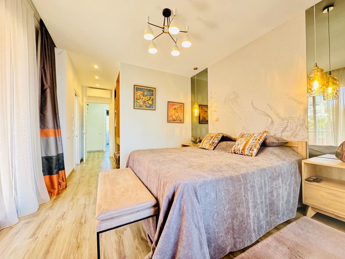 3 sypialnia Apartament na sprzedaż w Bahia de Marbella - 1 200 000 € (Ref: 9332895)