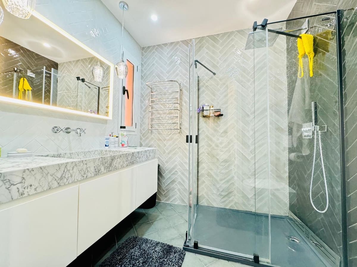 3 sypialnia Apartament na sprzedaż w Bahia de Marbella - 1 200 000 € (Ref: 9332895)