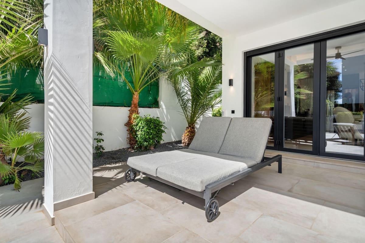 4 bedroom Villa for sale in Marbesa - € 2,499,000 (Ref: 9334272)