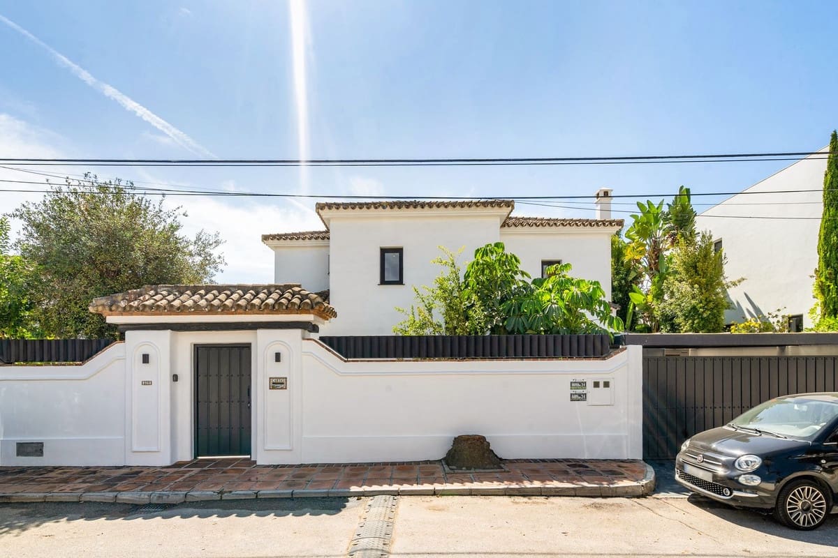 4 bedroom Villa for sale in Marbesa - € 2,499,000 (Ref: 9334272)