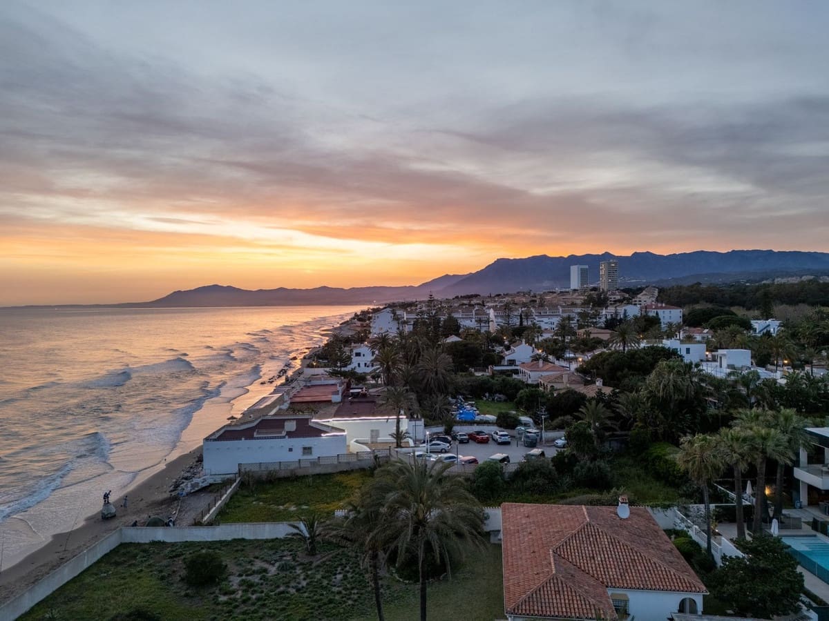 5 soverom Villa til salgs i Marbesa med garasje - € 2 650 000 (Ref: 9334273)