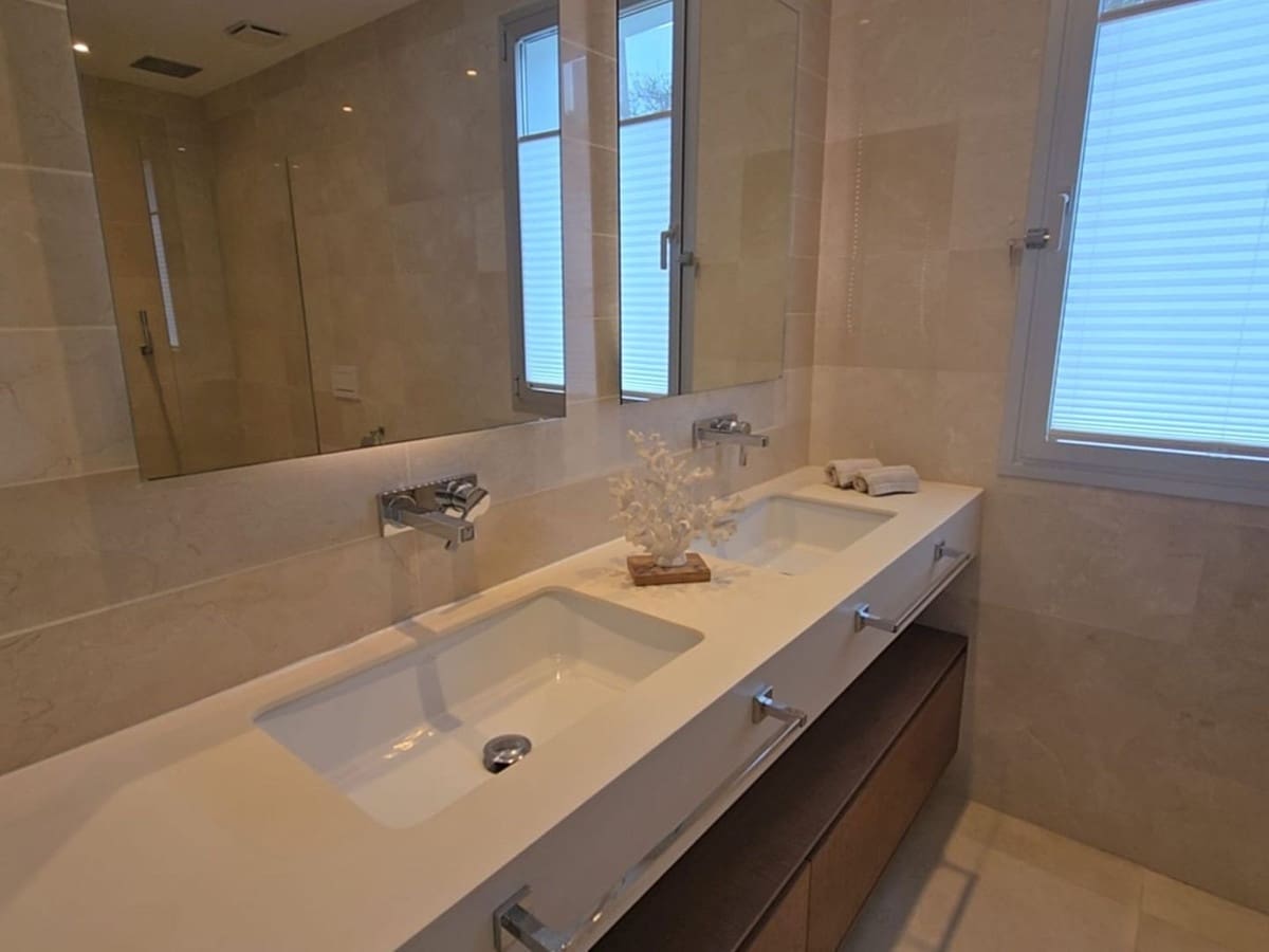 3 camera da letto Villa in vendita in Rio Real - 2.150.000 € (Rif: 9334275)