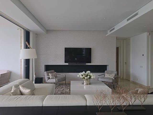 3 soveværelse Villa til salg i Río Real, Marbella - € 2.150.000 (Ref: 9334275)