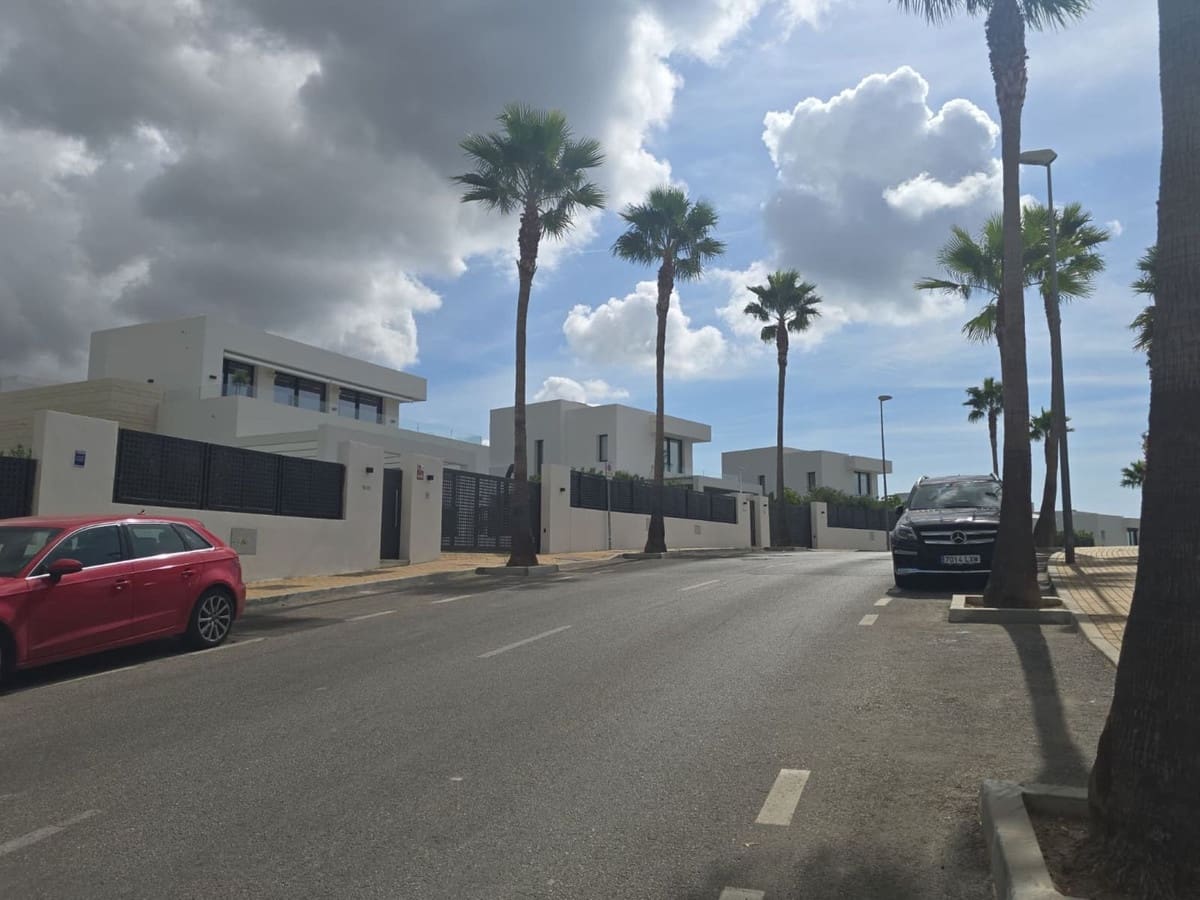 3 camera da letto Villa in vendita in Rio Real - 2.150.000 € (Rif: 9334275)