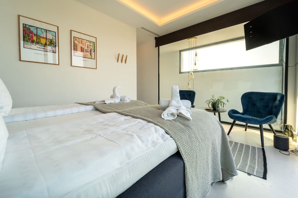 5 makuuhuone Omakotitalo myytävänä paikassa Cabopino - 1 495 000 € (Ref: 9334281)