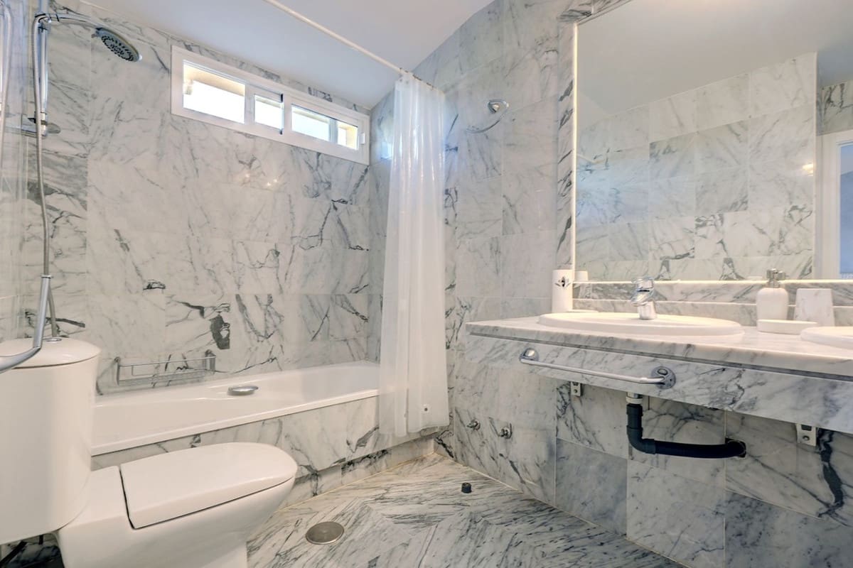 4 soverom Leilighet til salgs i Bahia de Marbella - € 849 000 (Ref: 9378547)