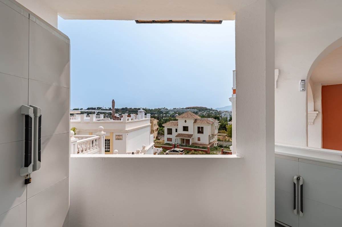 3 soverom Hus til salgs i Nueva Andalucia - € 1 050 000 (Ref: 9382025)