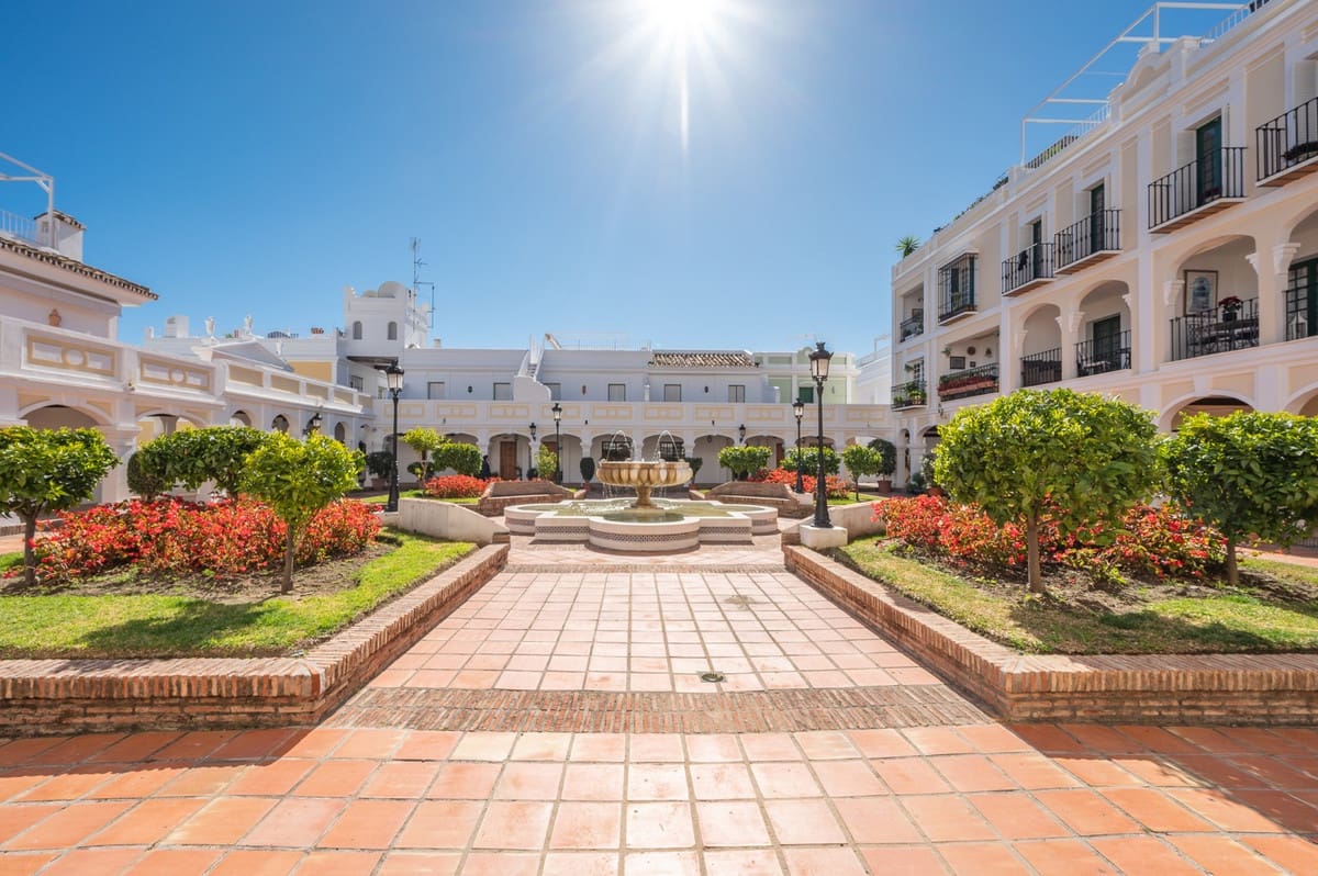 3 soverom Hus til salgs i Nueva Andalucia - € 1 050 000 (Ref: 9382025)