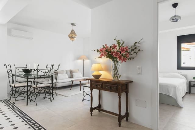 3 Zimmer Apartment zu verkaufen in Estepona - 439.000 € (Ref: 9412949)