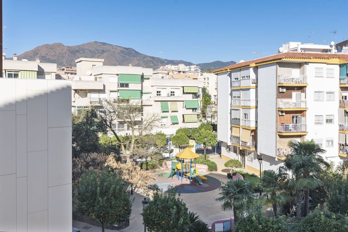 3 Zimmer Apartment zu verkaufen in Estepona - 439.000 € (Ref: 9412949)