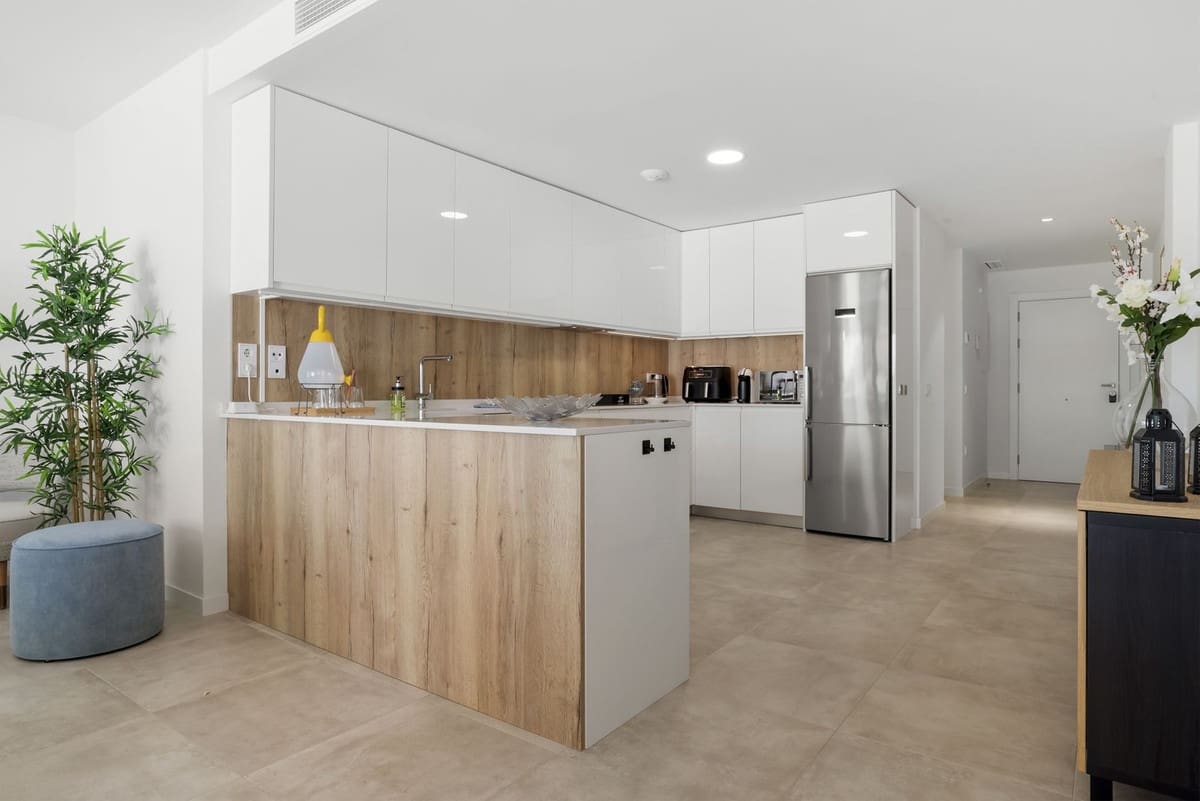 3 soverom Leilighet til salgs i Estepona - € 695 000 (Ref: 9412950)