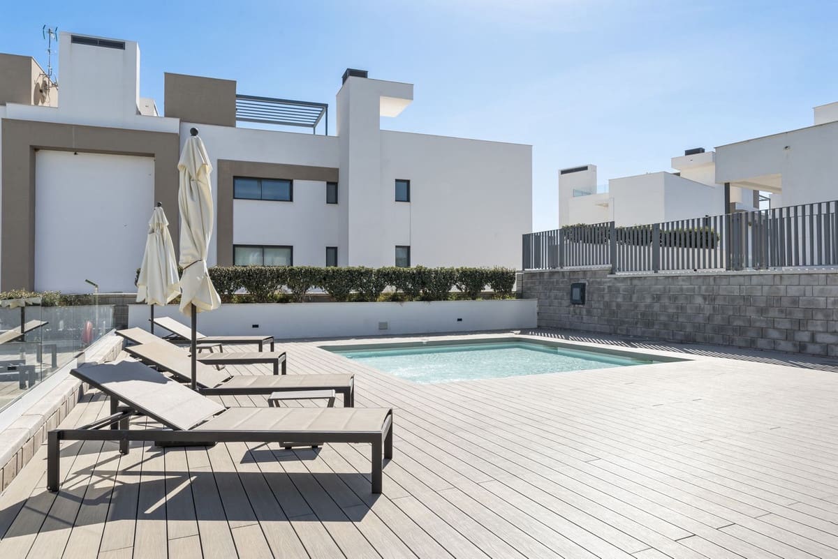 3 soverom Leilighet til salgs i Estepona - € 695 000 (Ref: 9412950)