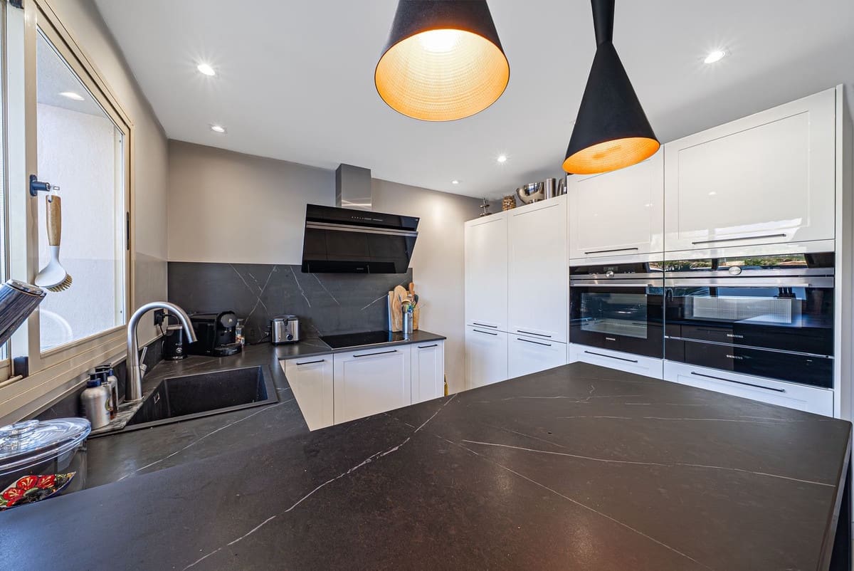 4 soverom Hus til salgs i Estepona - € 585 000 (Ref: 9412951)