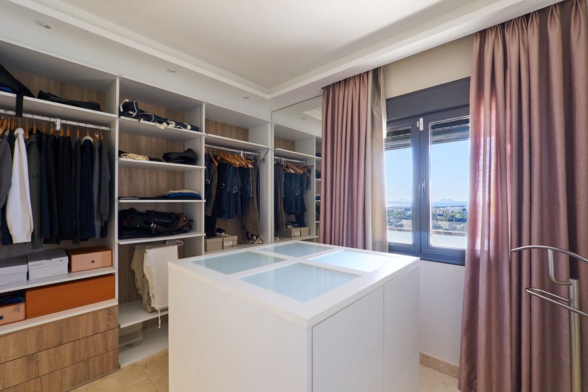 3 camera da letto Appartamento in vendita in Benahavis con garage - 1.090.000 € (Rif: 9412952)