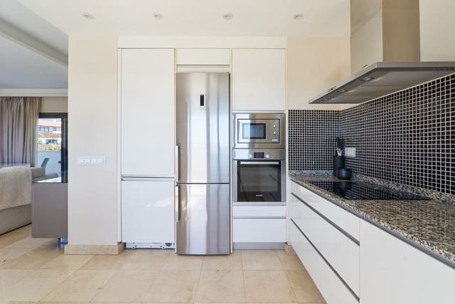 3 camera da letto Appartamento in vendita in Benahavís con garage - 1.090.000 € (Rif: 9412952)