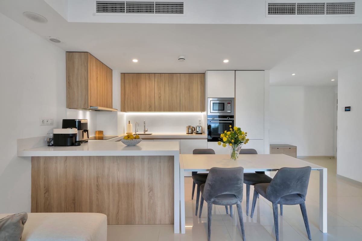 3 bedroom Apartment for sale in Atalaya-Isdabe - € 895,000 (Ref: 9412954)