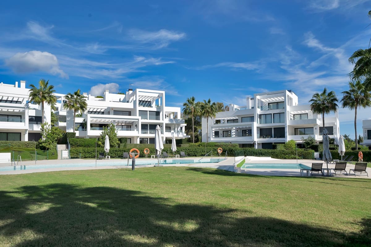 3 bedroom Apartment for sale in Atalaya-Isdabe - € 895,000 (Ref: 9412954)