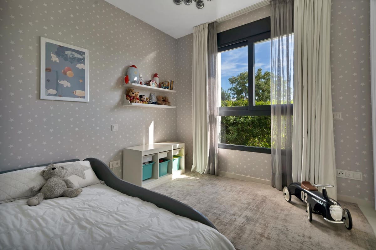 3 soveværelse Lejlighed til salg i New Golden Mile - € 895.000 (Ref: 9412954)