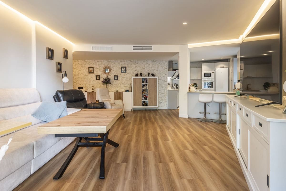 3 soverom Leilighet til salgs i Estepona med garasje - € 759 000 (Ref: 9412955)