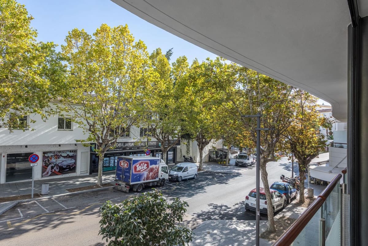 3 soverom Leilighet til salgs i Estepona med garasje - € 759 000 (Ref: 9412955)