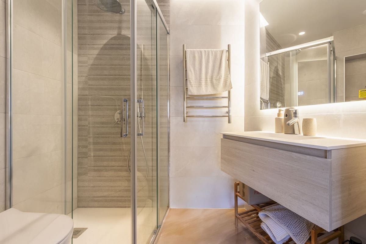 Apartamento de 3 habitaciones en Estepona en venta con garaje - 759.000 € (Ref: 9412955)