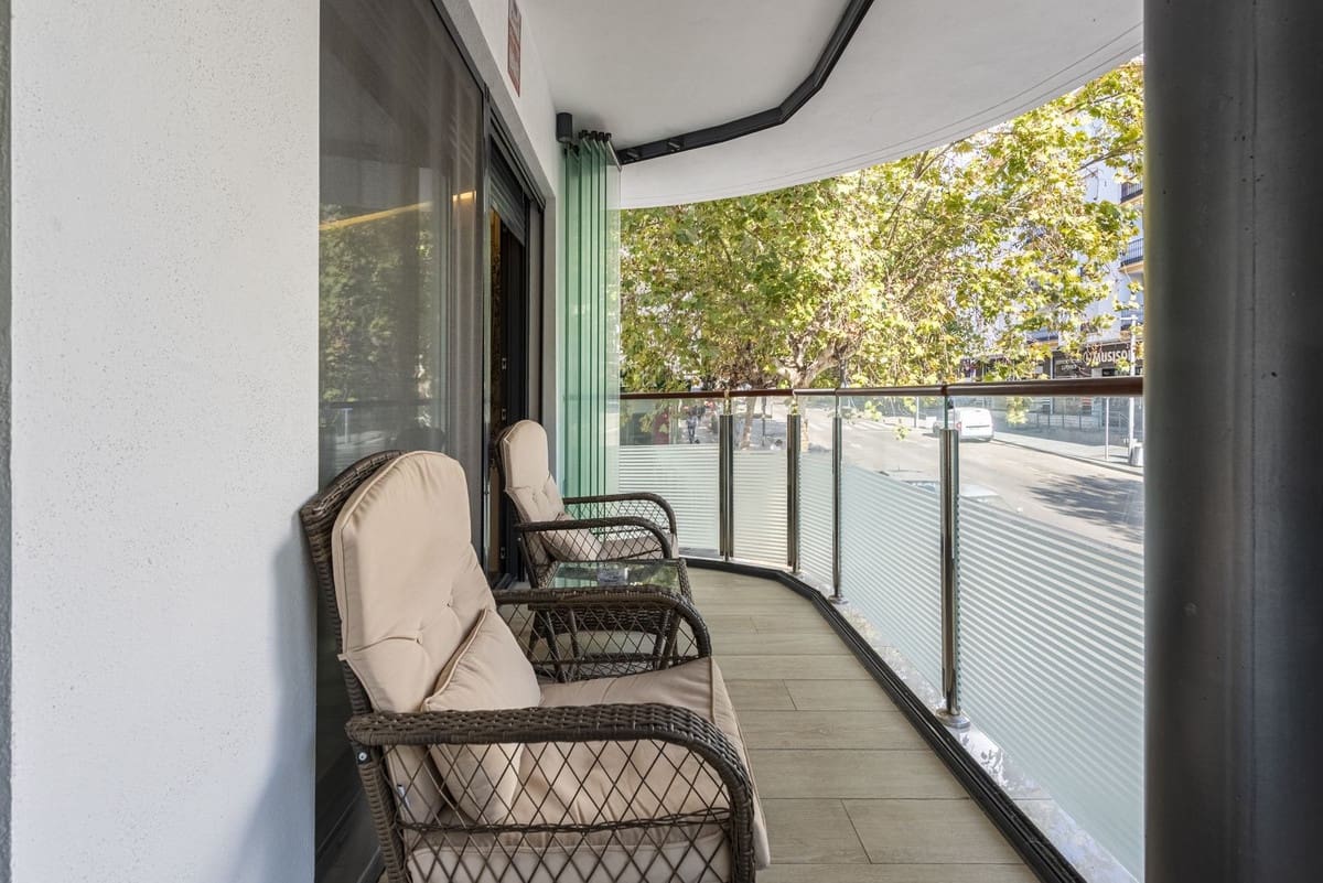 Apartamento de 3 habitaciones en Estepona en venta con garaje - 759.000 € (Ref: 9412955)
