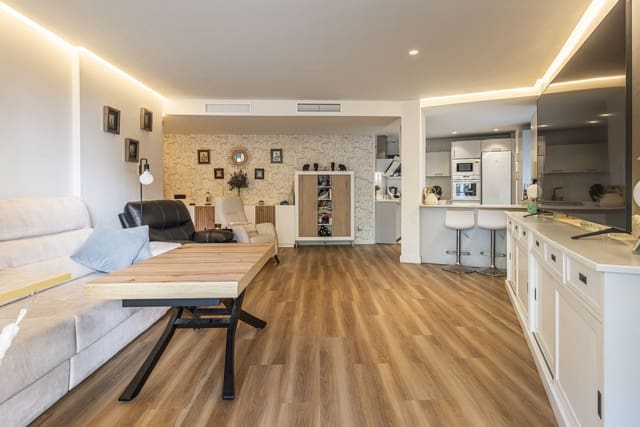 3 chambre Appartement à vendre à Estepona avec garage - 759 000 € (Ref: 9412955)