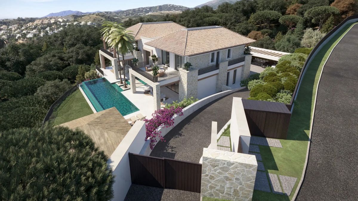 8 bedroom Villa for sale in Marbella with garage - € 18,000,000 (Ref: 9413141)