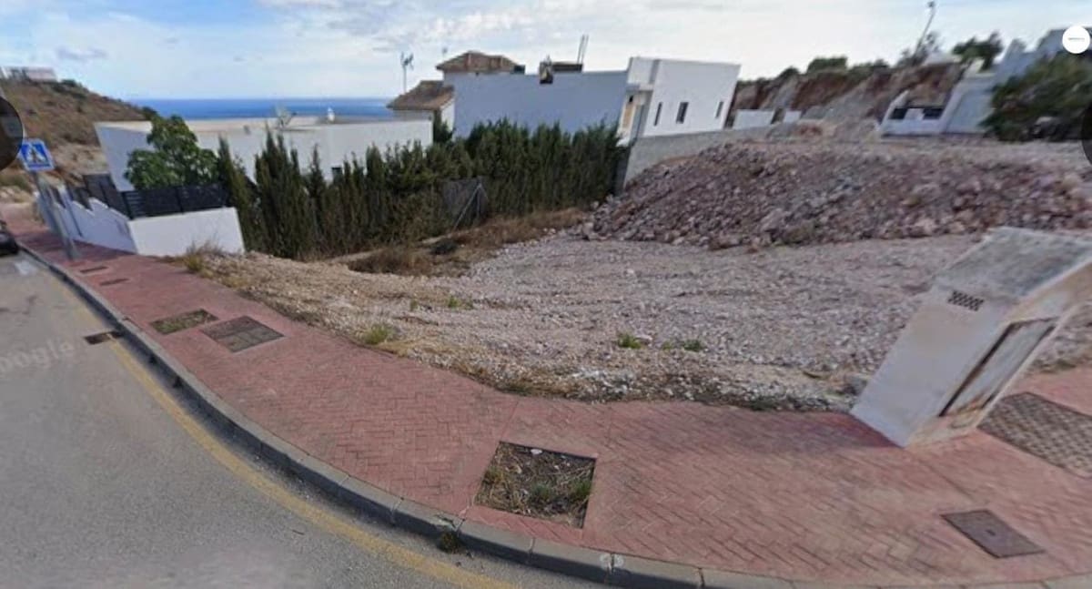 3 makuuhuone Huvila myytävänä paikassa Benalmadena Costa mukana 
autotalli - 1 100 000 € (Ref: 9413174)