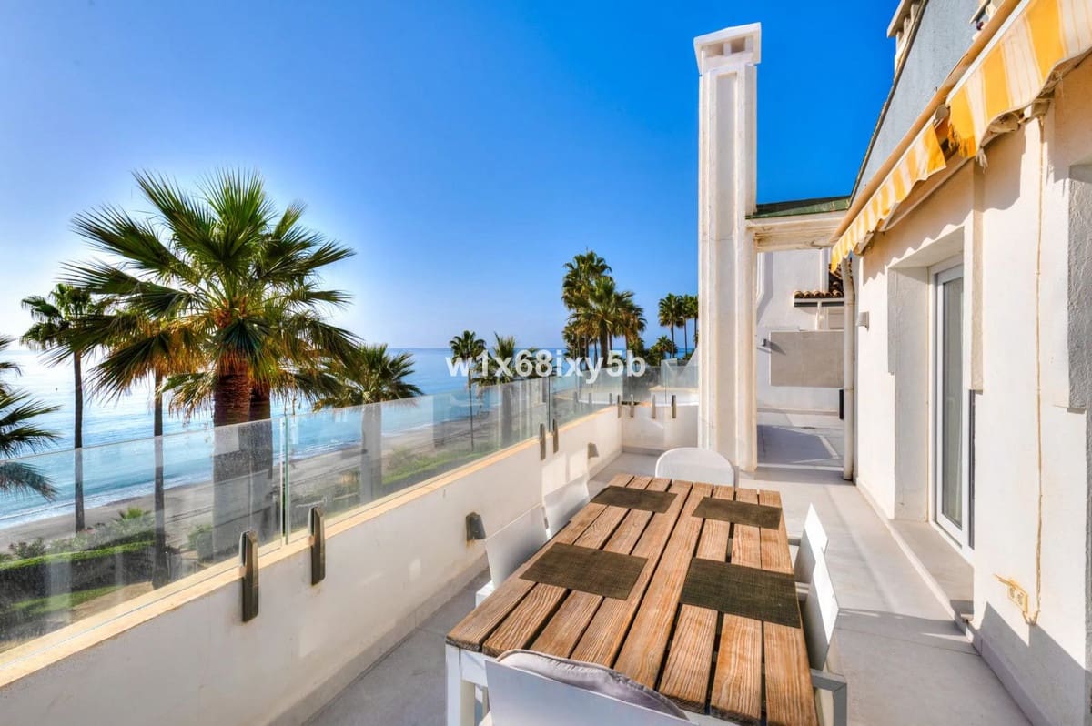 3 makuuhuone Huoneisto myytävänä paikassa Estepona - 1 995 000 € (Ref: 9413184)