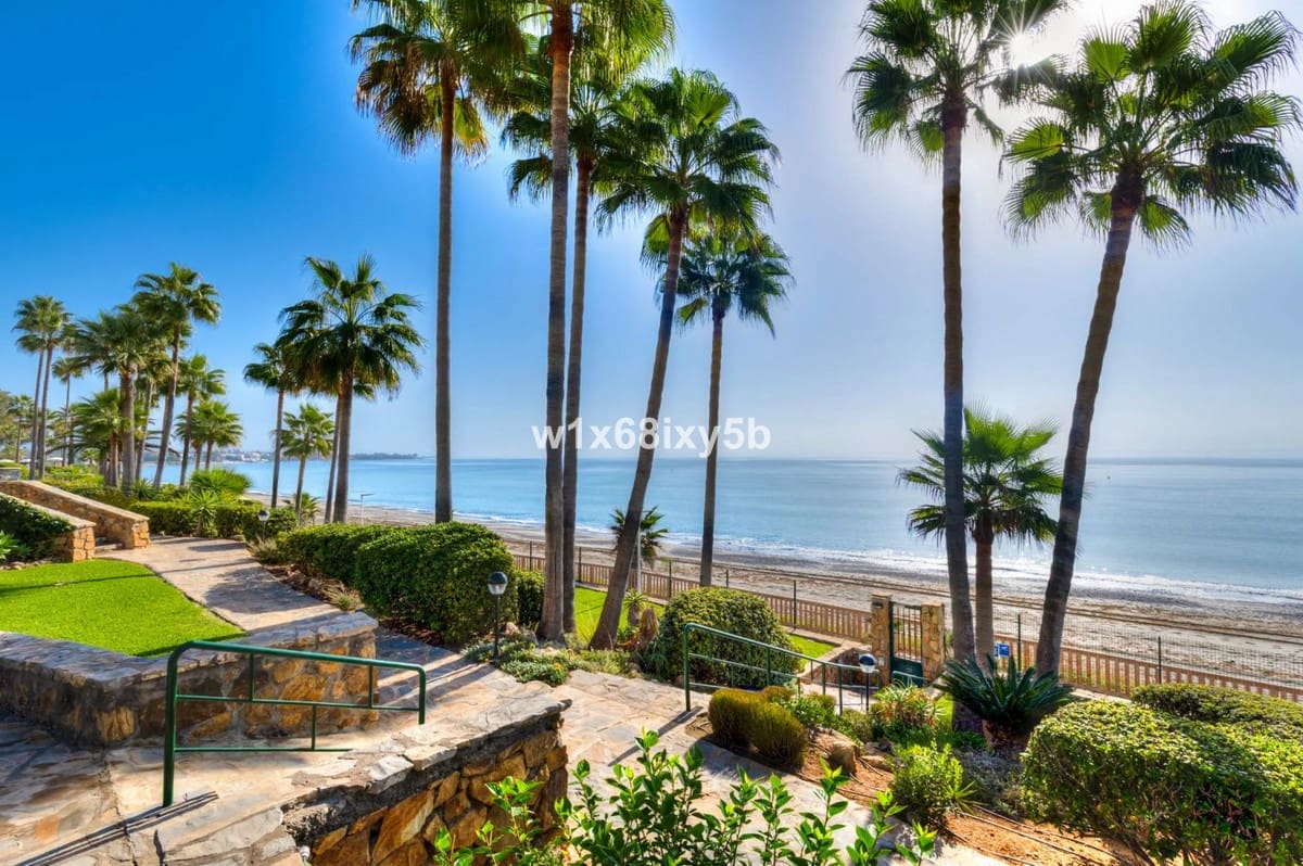 3 makuuhuone Huoneisto myytävänä paikassa Estepona - 1 995 000 € (Ref: 9413184)