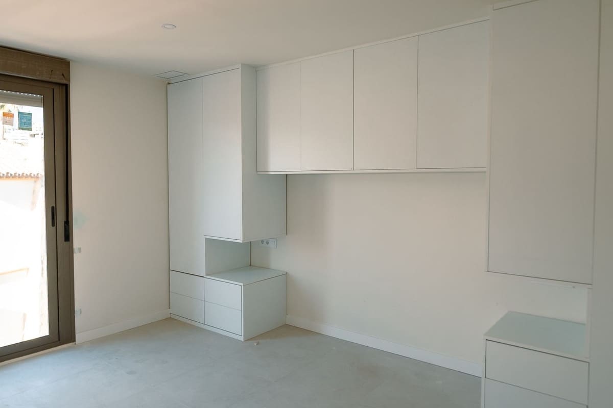 2 quarto Apartamento para venda em Estepona - 629 000 € (Ref: 9413185)