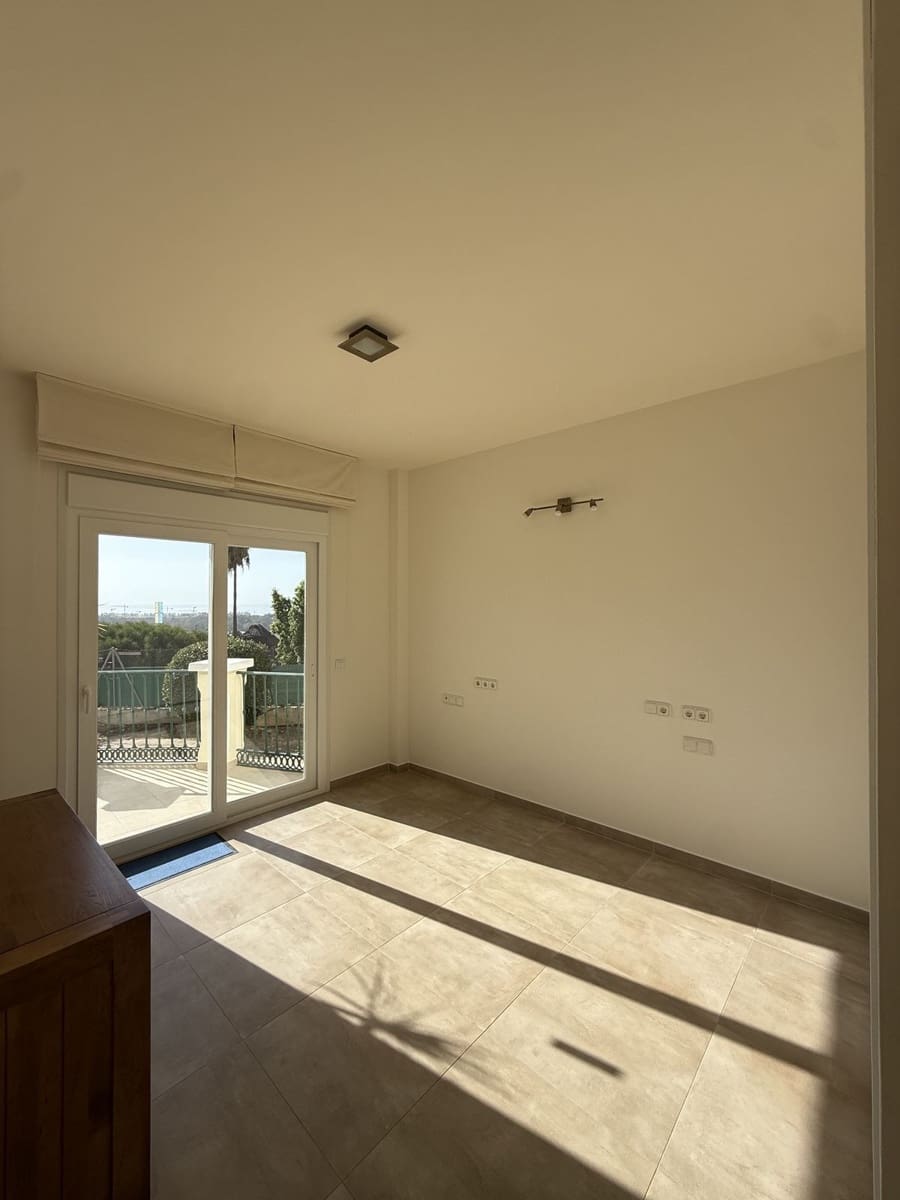 5 quarto Moradia para venda em Estepona - 1 495 000 € (Ref: 9413186)