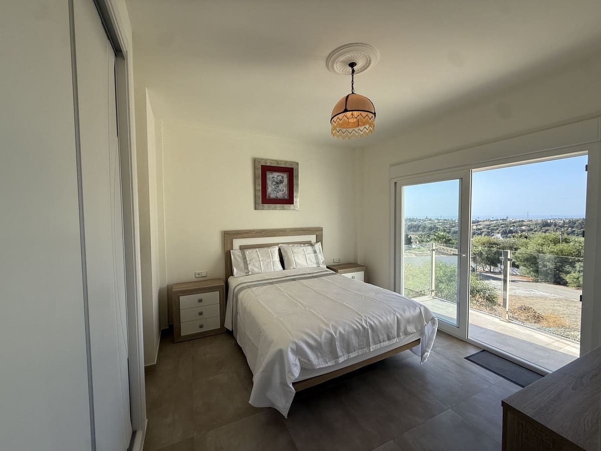 5 quarto Moradia para venda em Estepona - 1 495 000 € (Ref: 9413186)