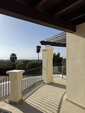 5 quarto Moradia para venda em Estepona - 1 395 000 € (Ref: 9413186)