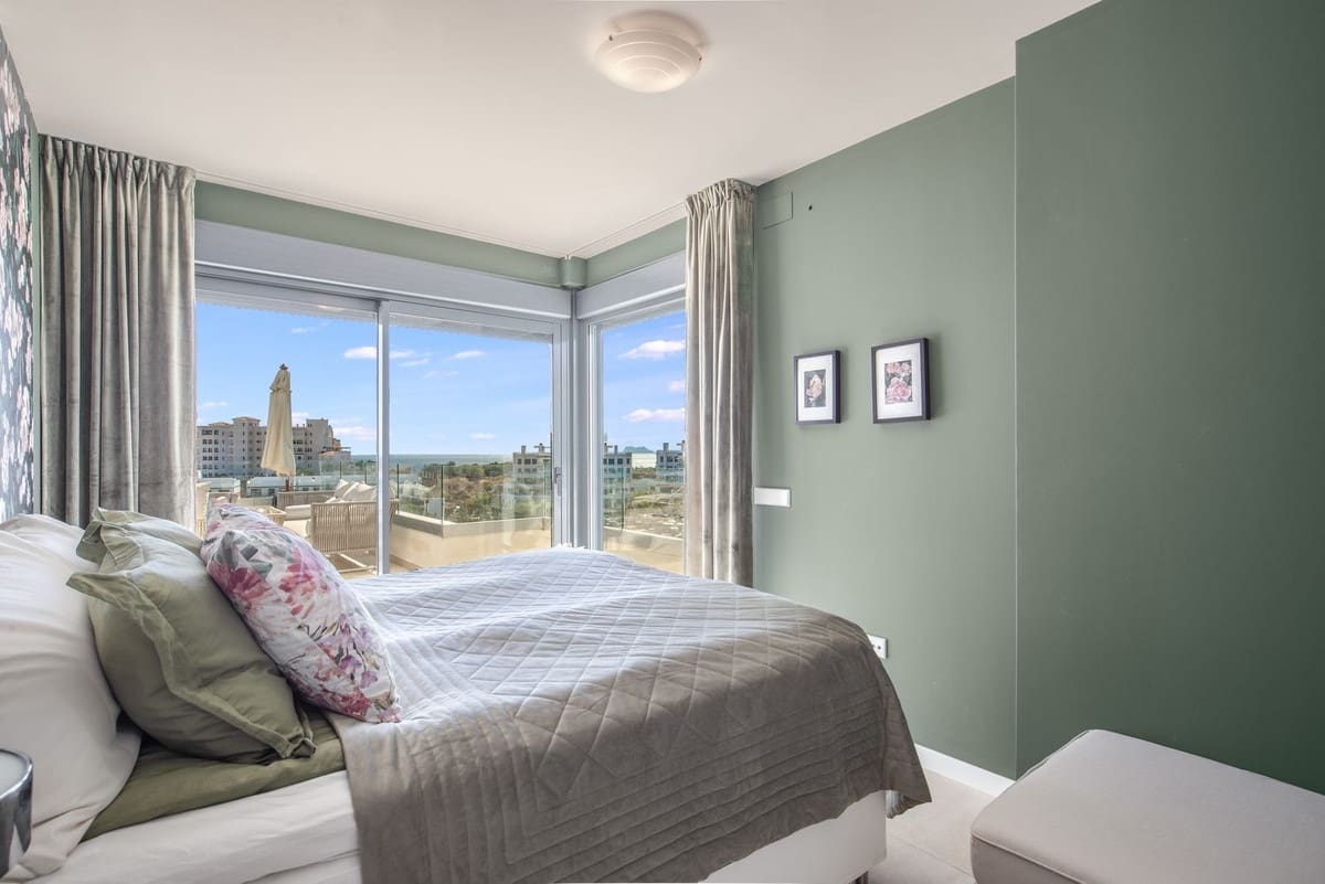 4 makuuhuone Huoneisto myytävänä paikassa Estepona mukana 
autotalli - 1 090 000 € (Ref: 9413187)