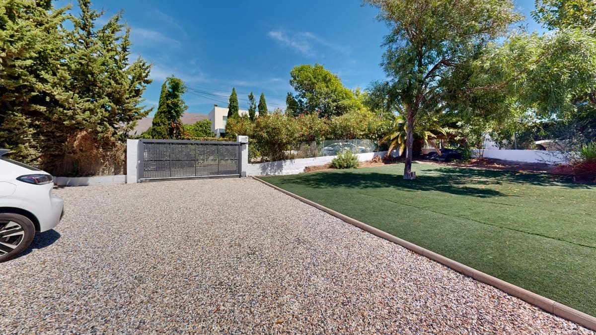 3 quarto Moradia para venda em Estepona - 1 495 000 € (Ref: 9413188)