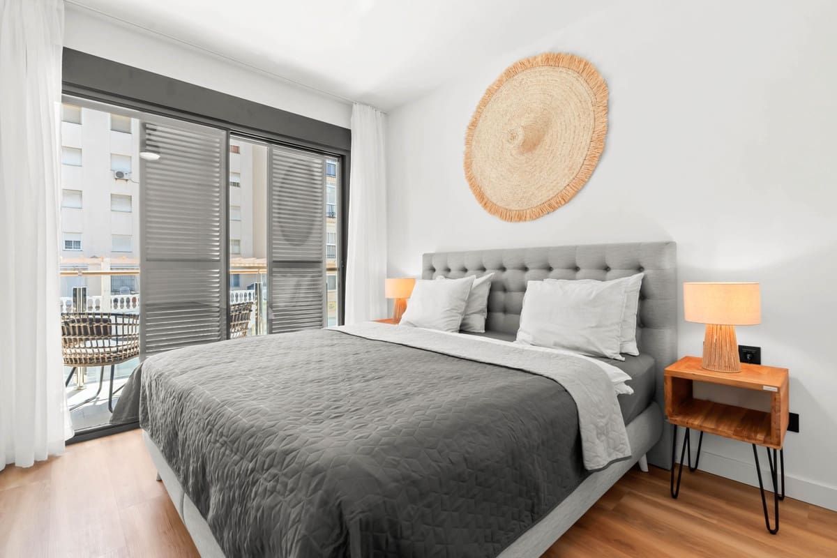 2 soveværelse Lejlighed til salg i Estepona - € 599.900 (Ref: 9413191)