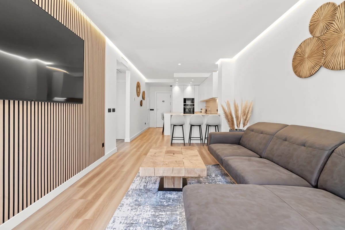 2 soveværelse Lejlighed til salg i Estepona - € 599.900 (Ref: 9413191)