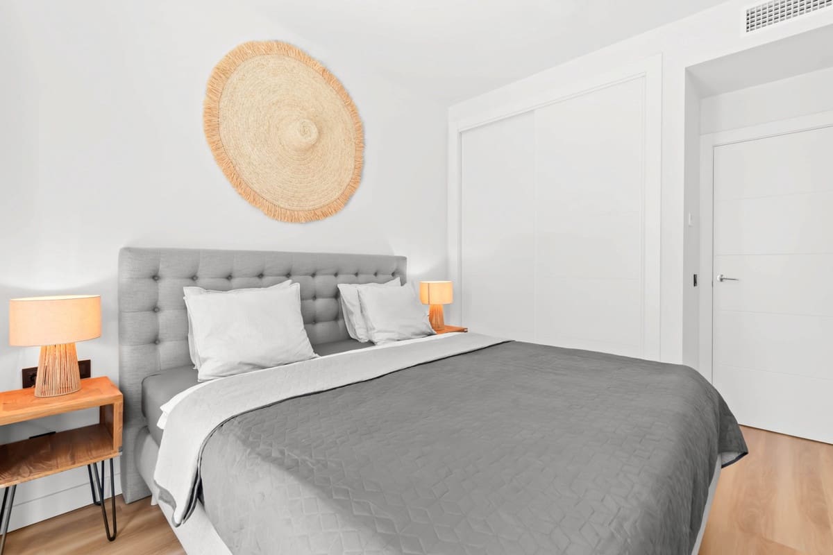 2 soveværelse Lejlighed til salg i Estepona - € 599.900 (Ref: 9413191)